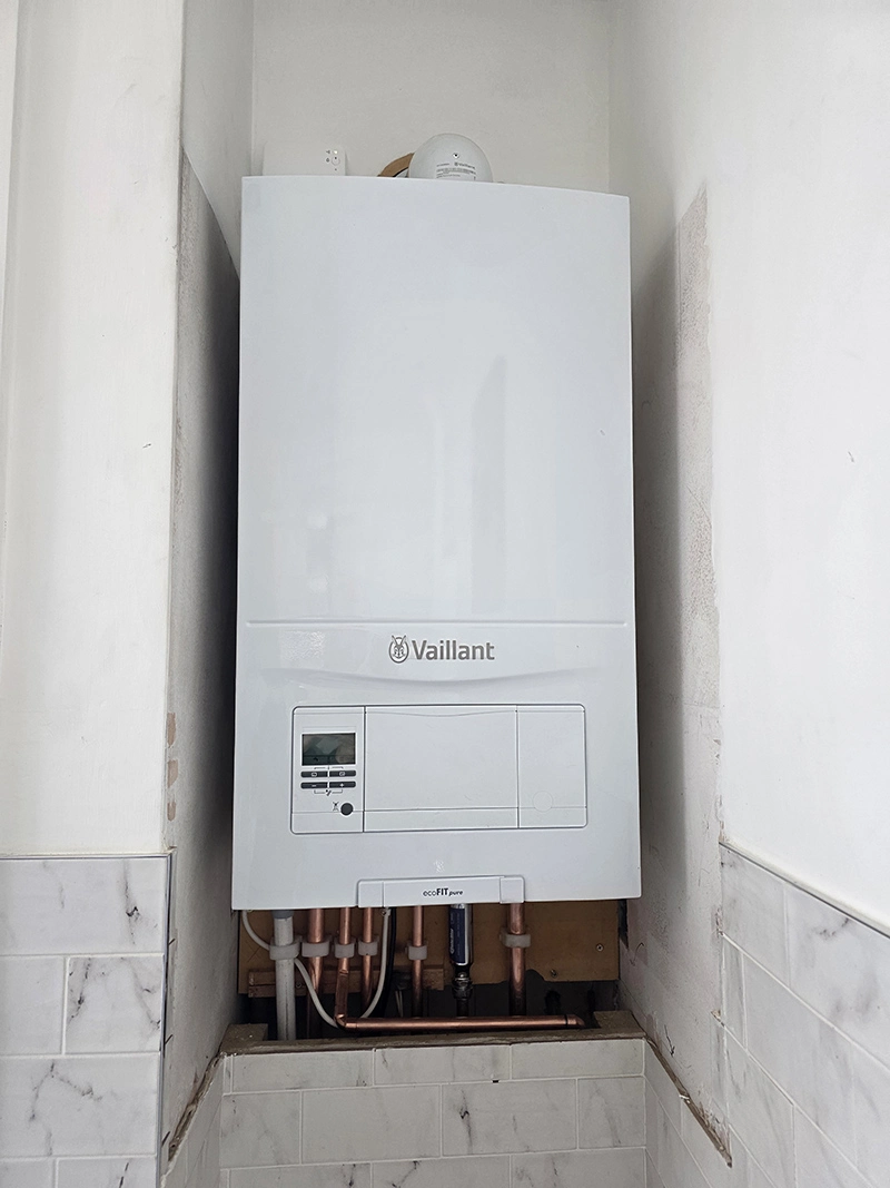 Wymiana i instalacja nowego kotła gazowego bojlera Londyn