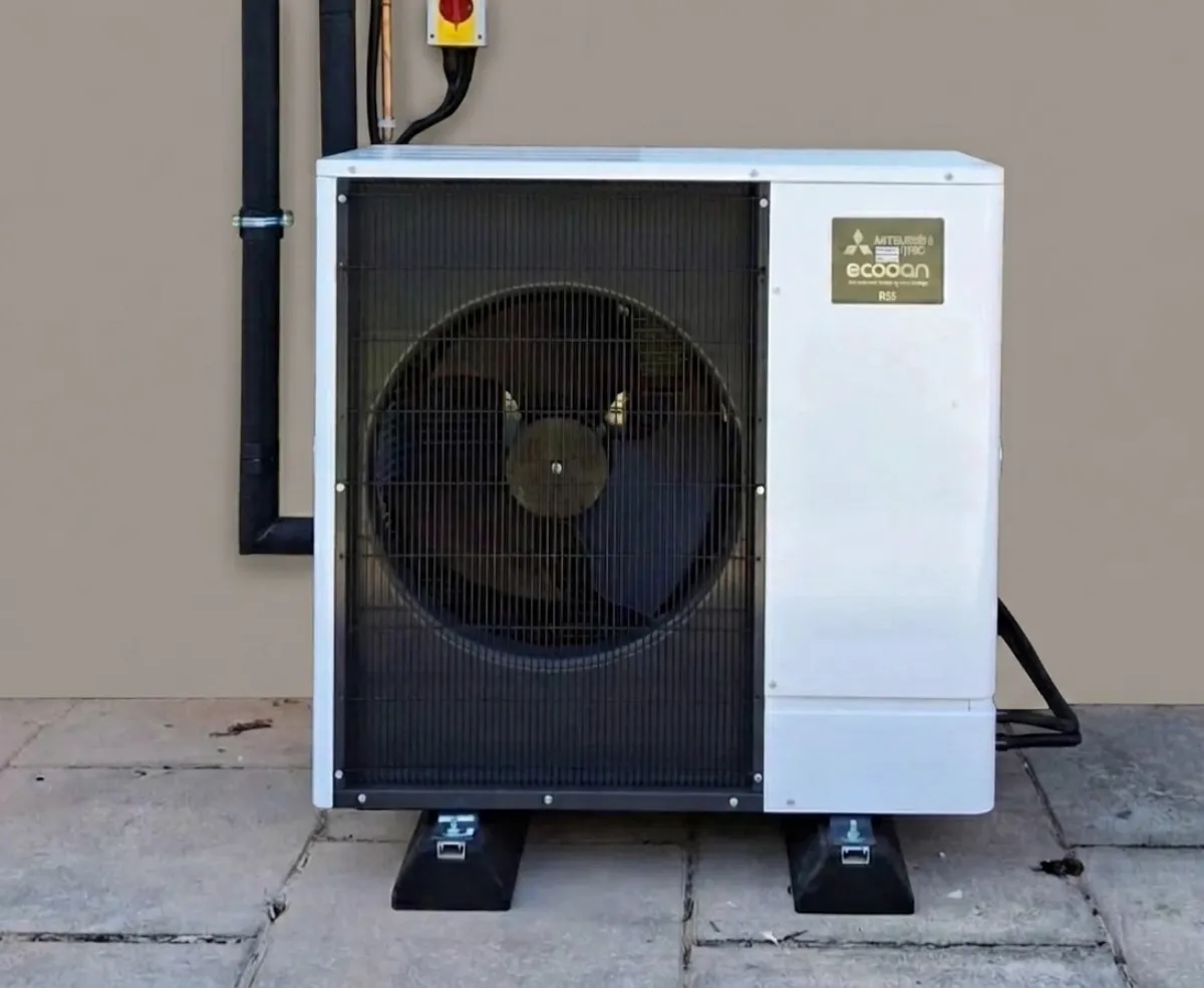 Heat pump compared to the gas boilers by MAK plumbing and heating